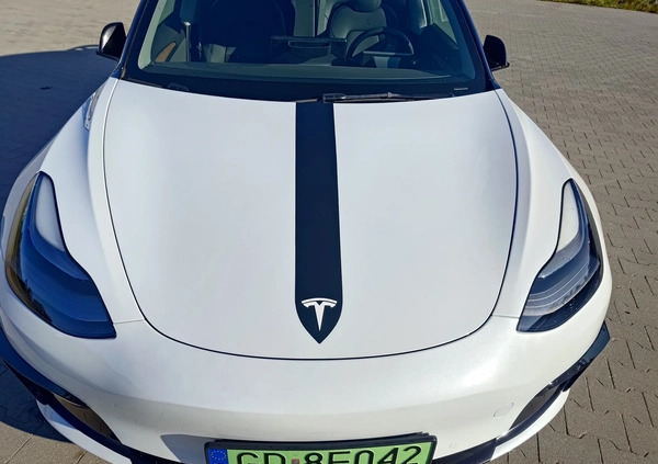 Tesla Model 3 cena 186386 przebieg: 46700, rok produkcji 2022 z Żukowo małe 211